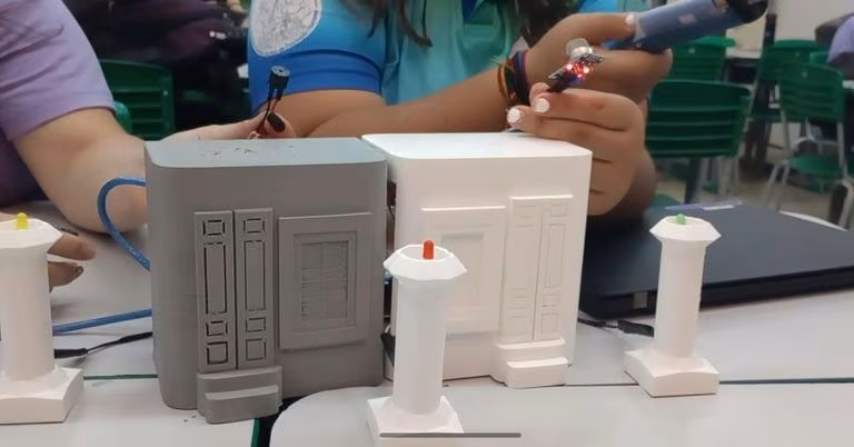 Maquete de casa modelo impressa e montada
